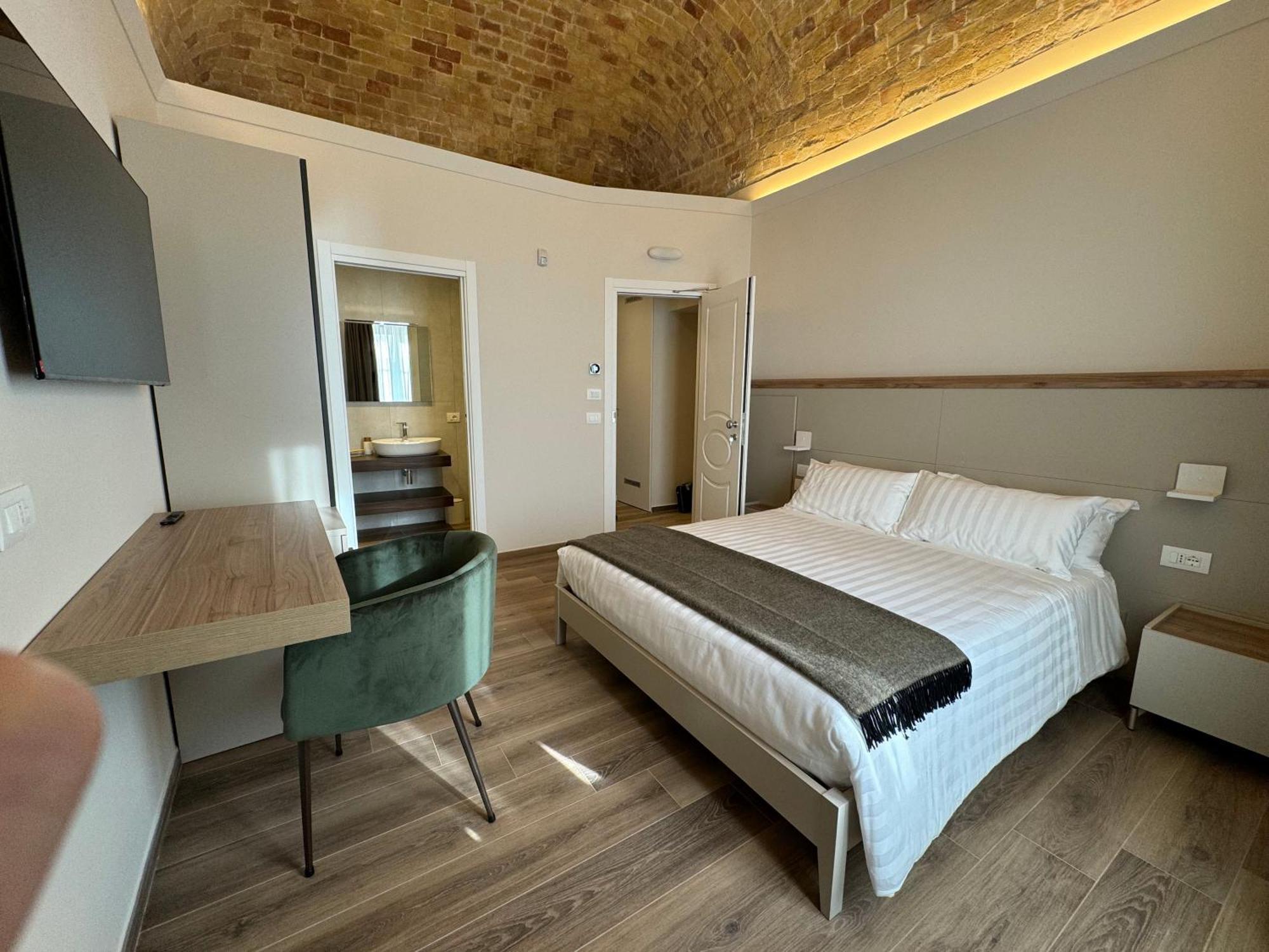 B&B Palazzo Croghan Torre Maggiore Zewnętrze zdjęcie